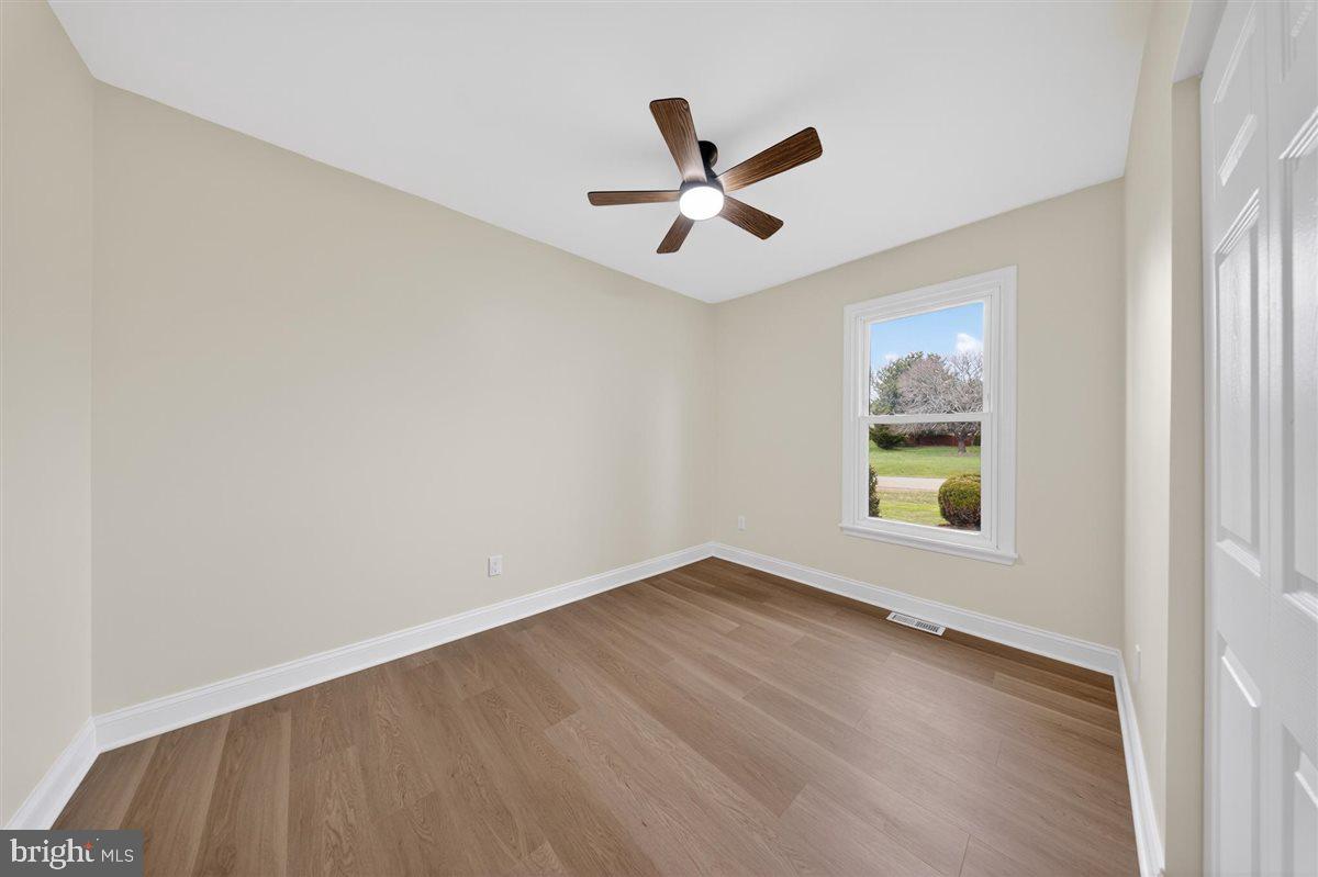 HOLLAND ACRES - Residential