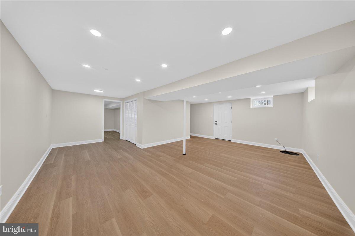 HOLLAND ACRES - Residential