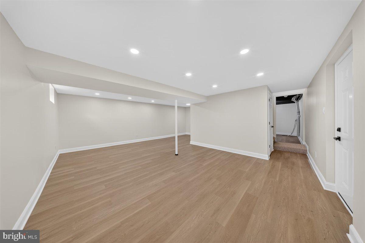 HOLLAND ACRES - Residential