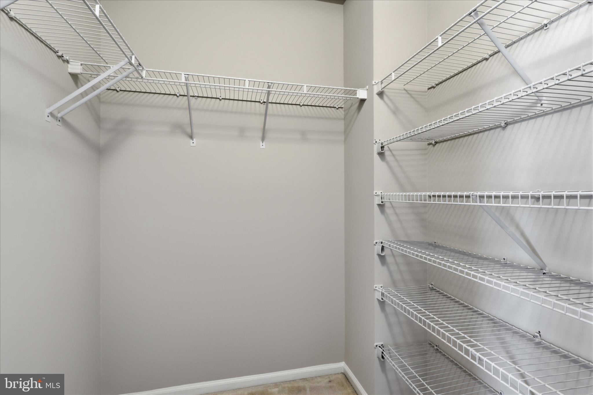 SIGNATURE AT BROADLANDS - Residential