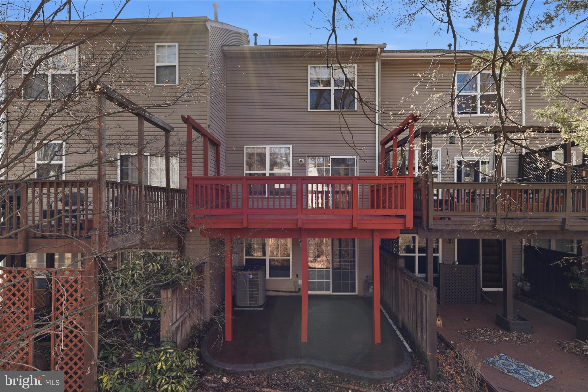 SIGNATURE AT BROADLANDS - Residential