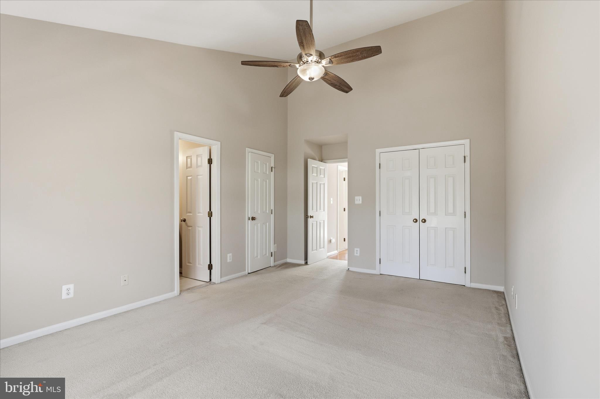 SIGNATURE AT BROADLANDS - Residential