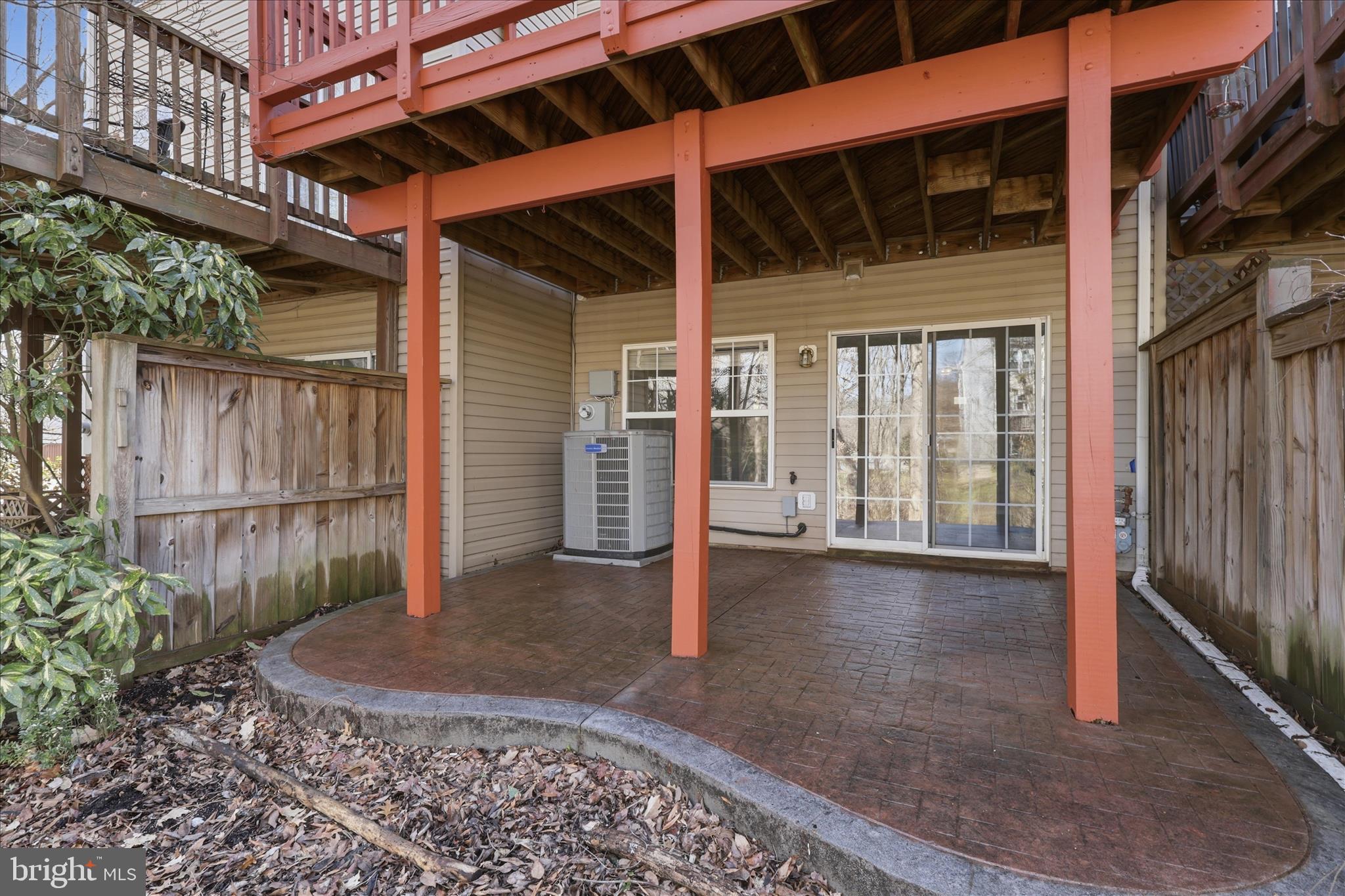 SIGNATURE AT BROADLANDS - Residential