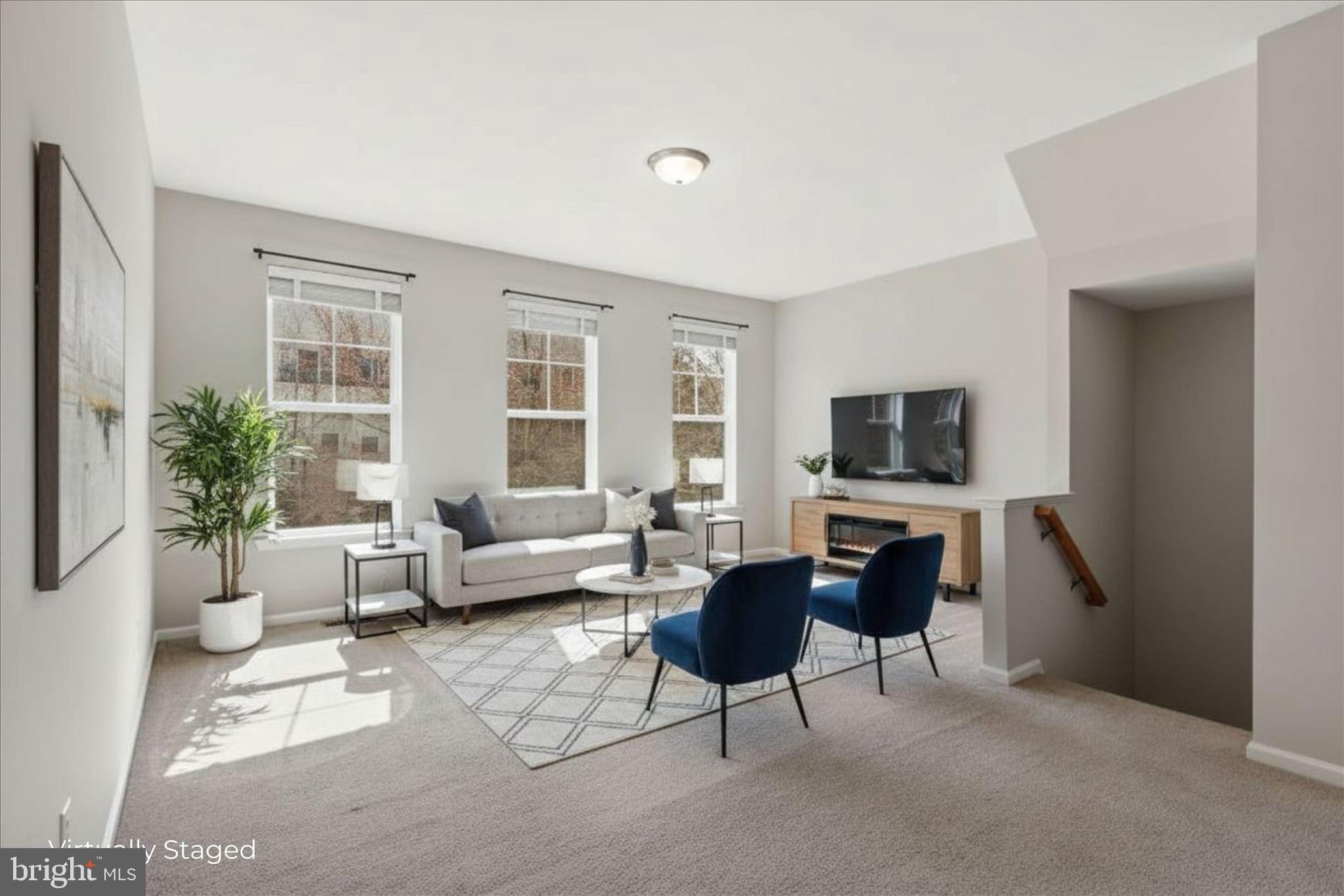 SIGNATURE AT BROADLANDS - Residential