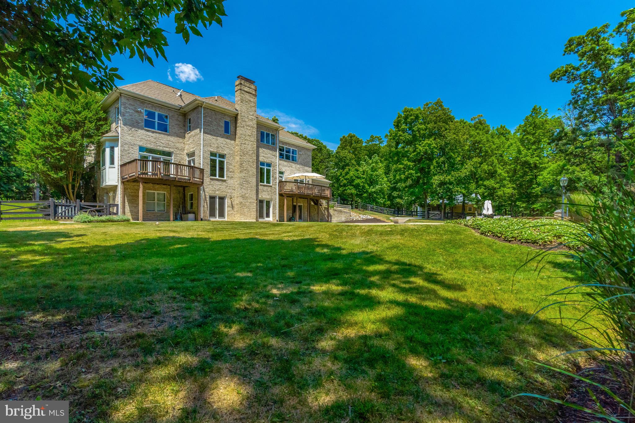 BEACON HILL - Residential