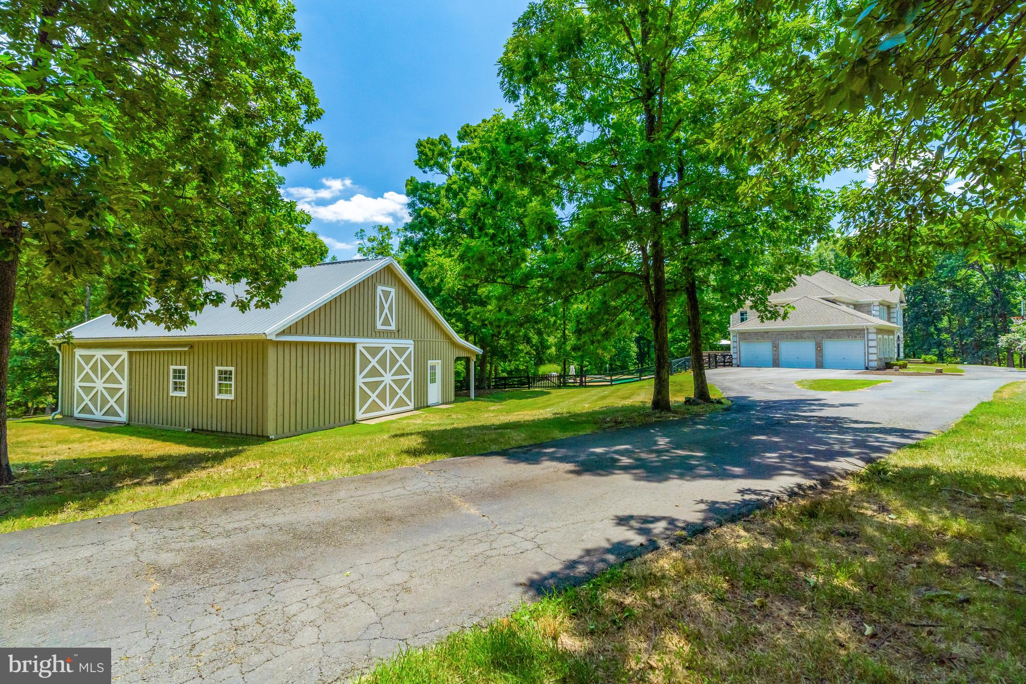 BEACON HILL - Residential