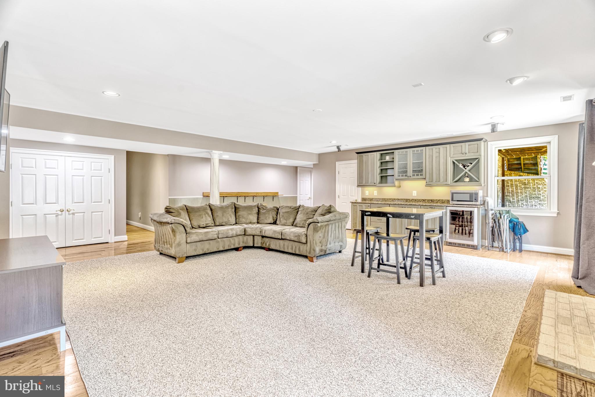 BEACON HILL - Residential