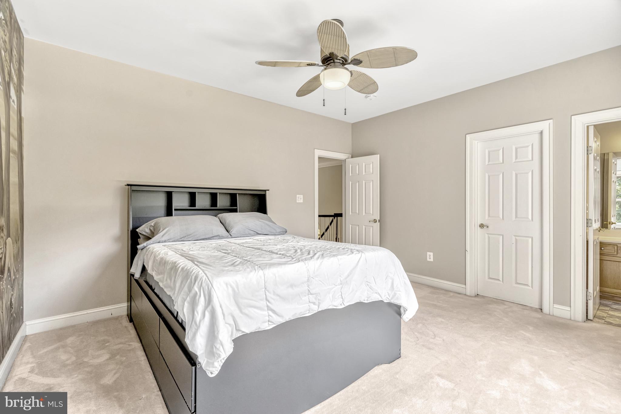 BEACON HILL - Residential