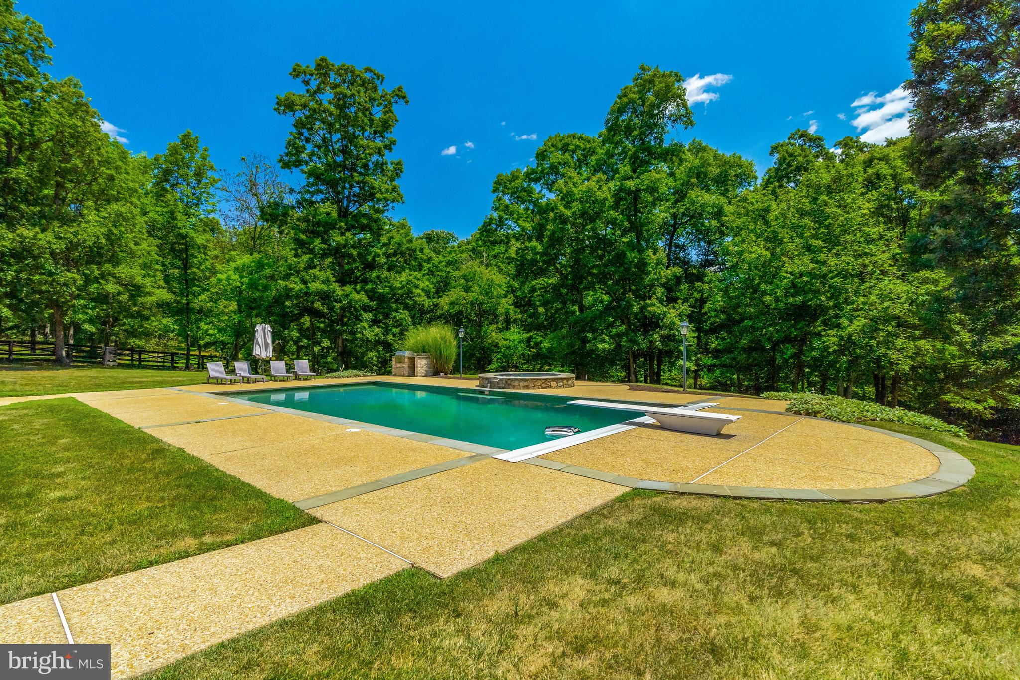 BEACON HILL - Residential