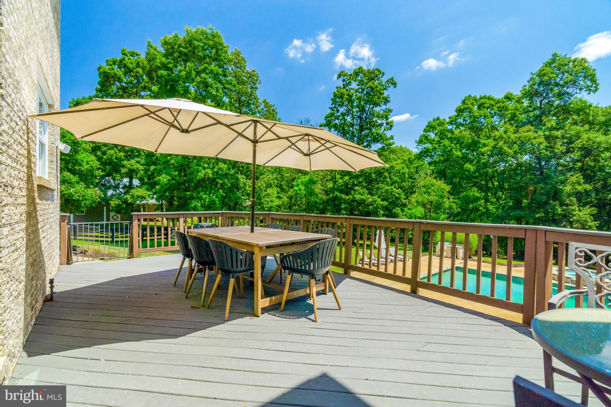 BEACON HILL - Residential