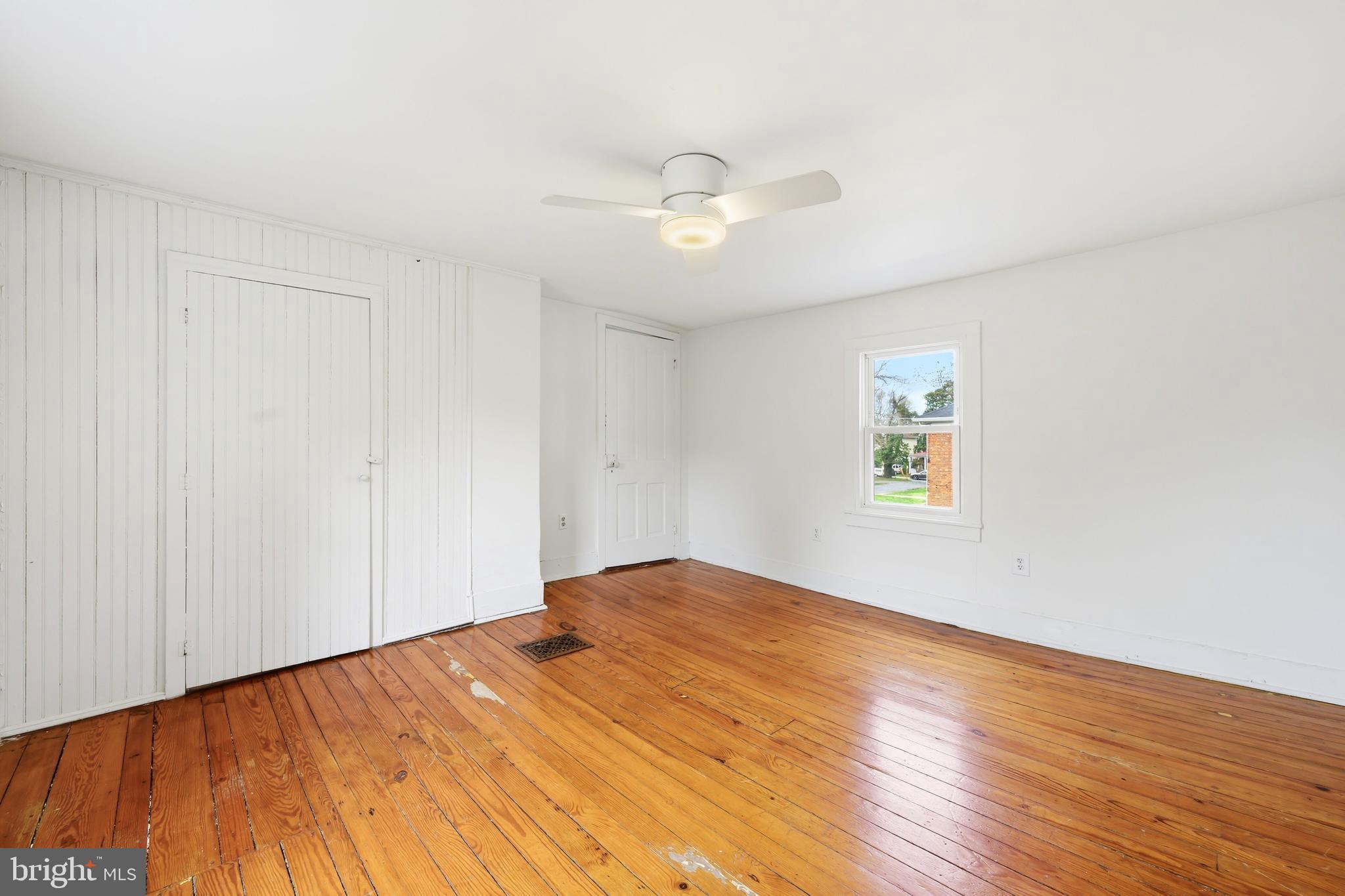 EASTON - Residential