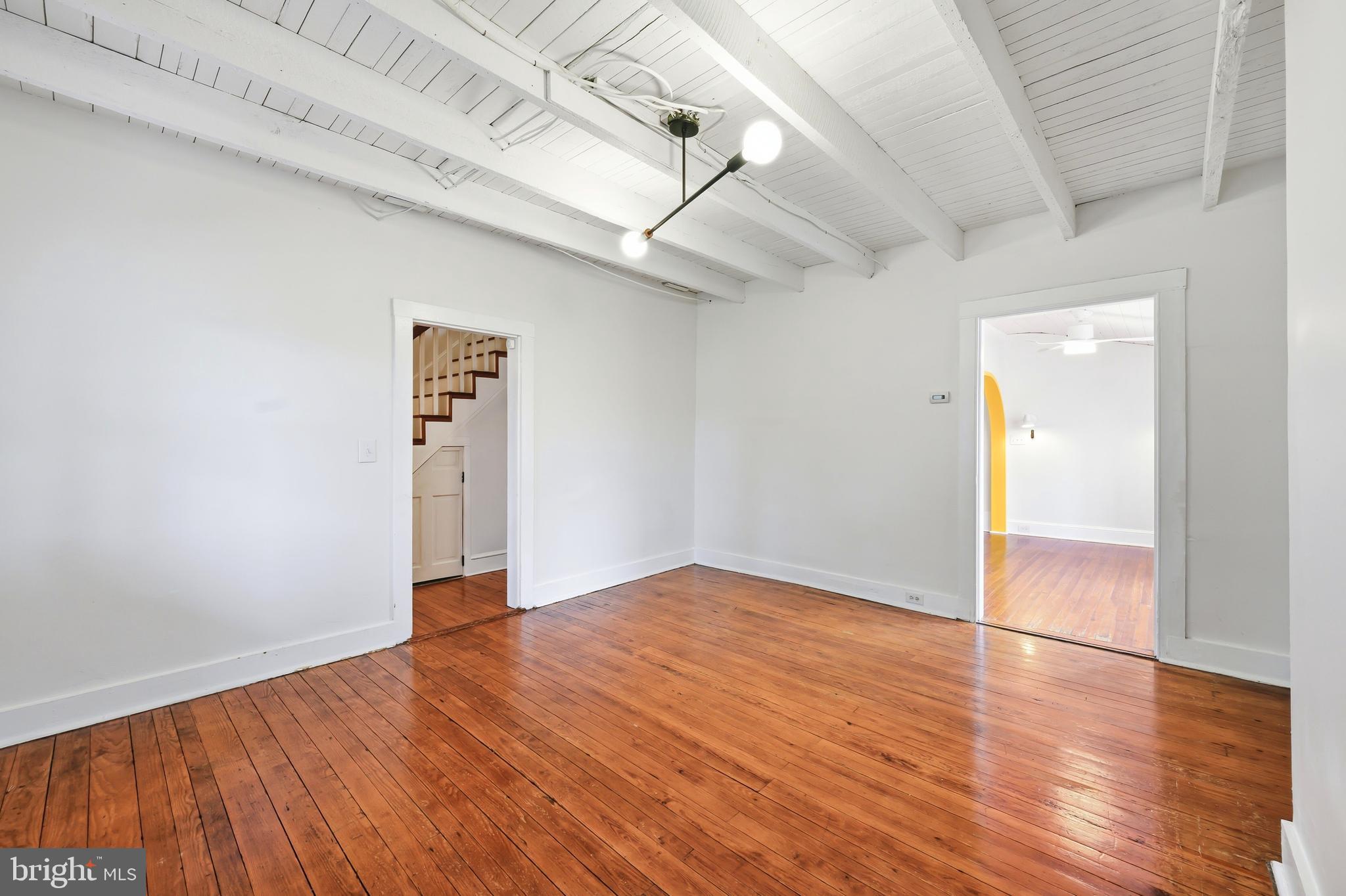 EASTON - Residential