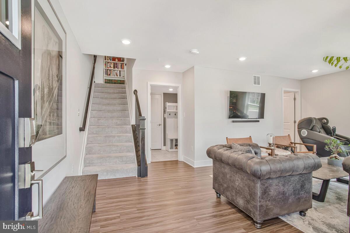 PARKSIDE PRESERVE - Residential
