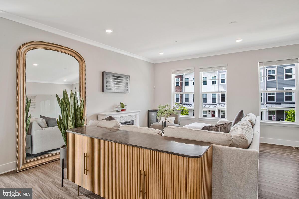 PARKSIDE PRESERVE - Residential