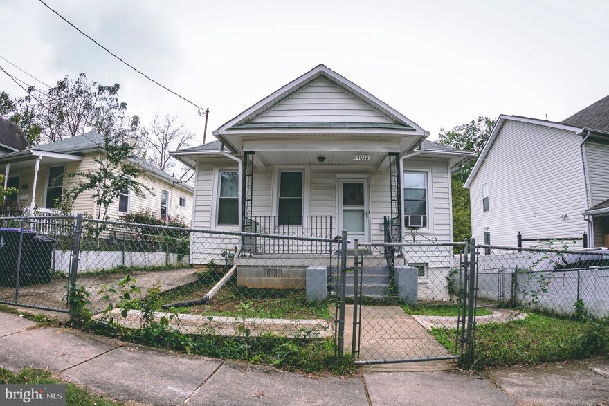 Property is being sold as-is. Owner will make no repairs.