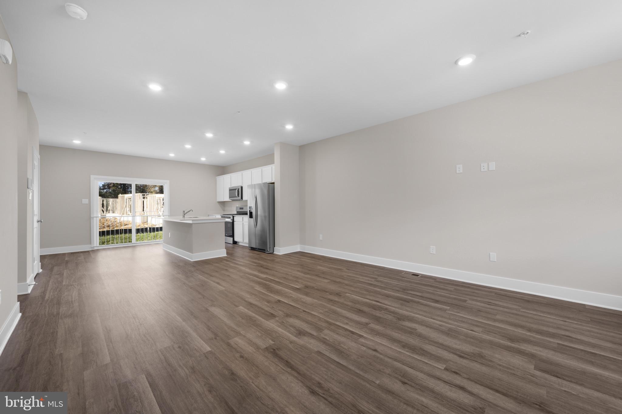 MAGNOLIA LANDING - Residential