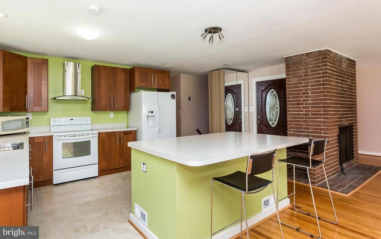 LYON ACRES - Residential