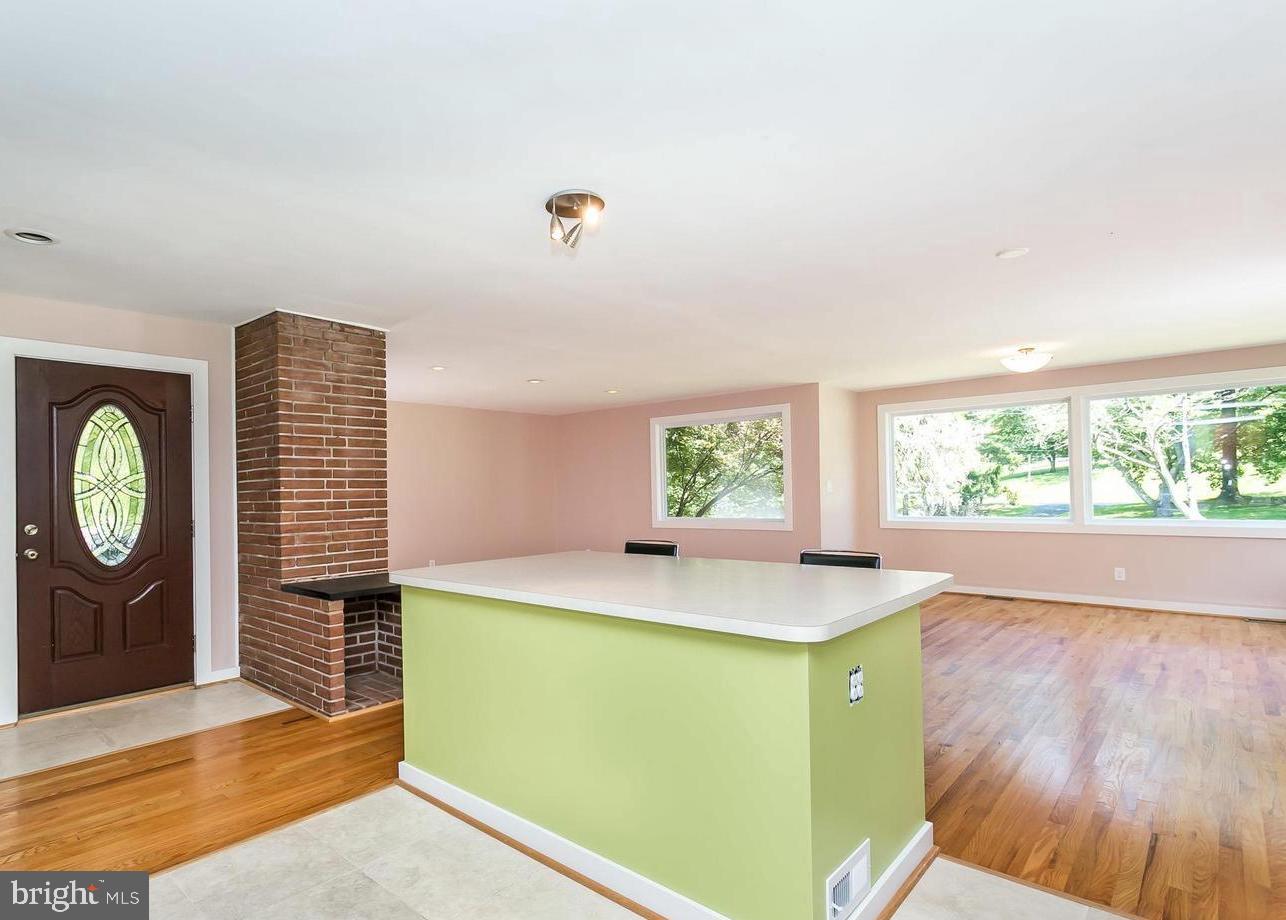 LYON ACRES - Residential