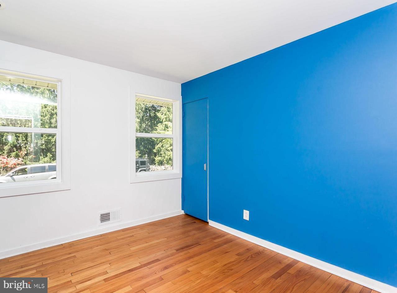 LYON ACRES - Residential