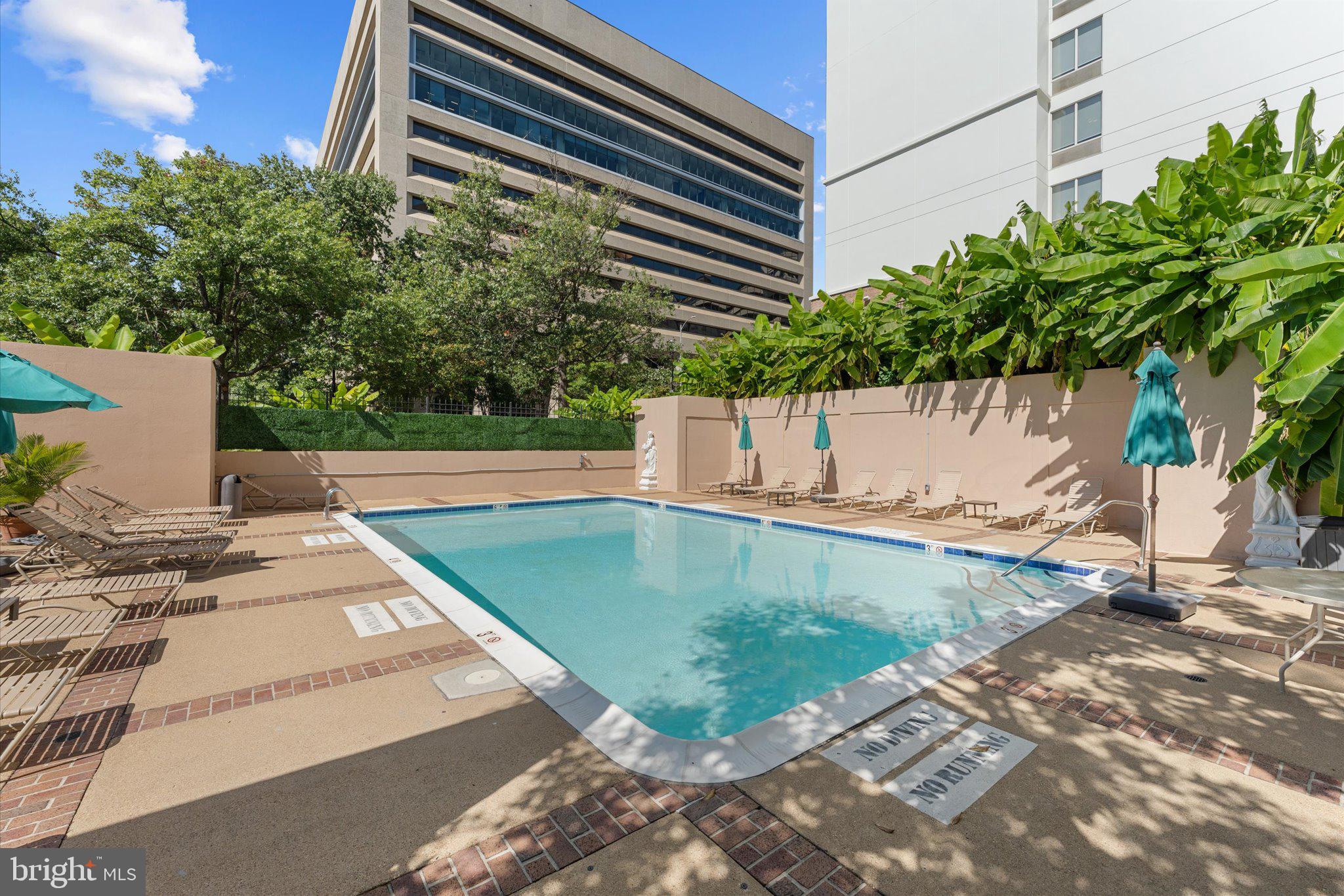 1301 N COURTHOUSE ROAD 1216