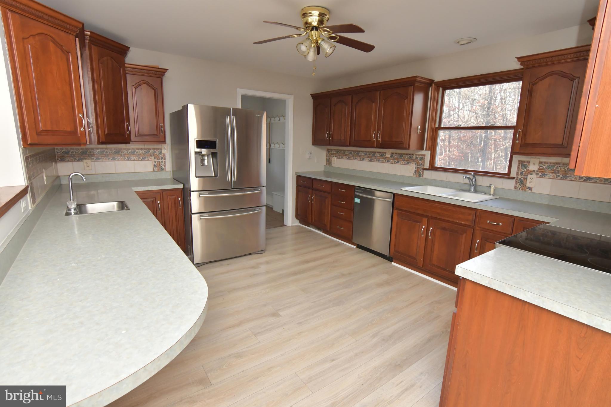 RIVER RIDGE ON THE SHENANDOAH - Residential