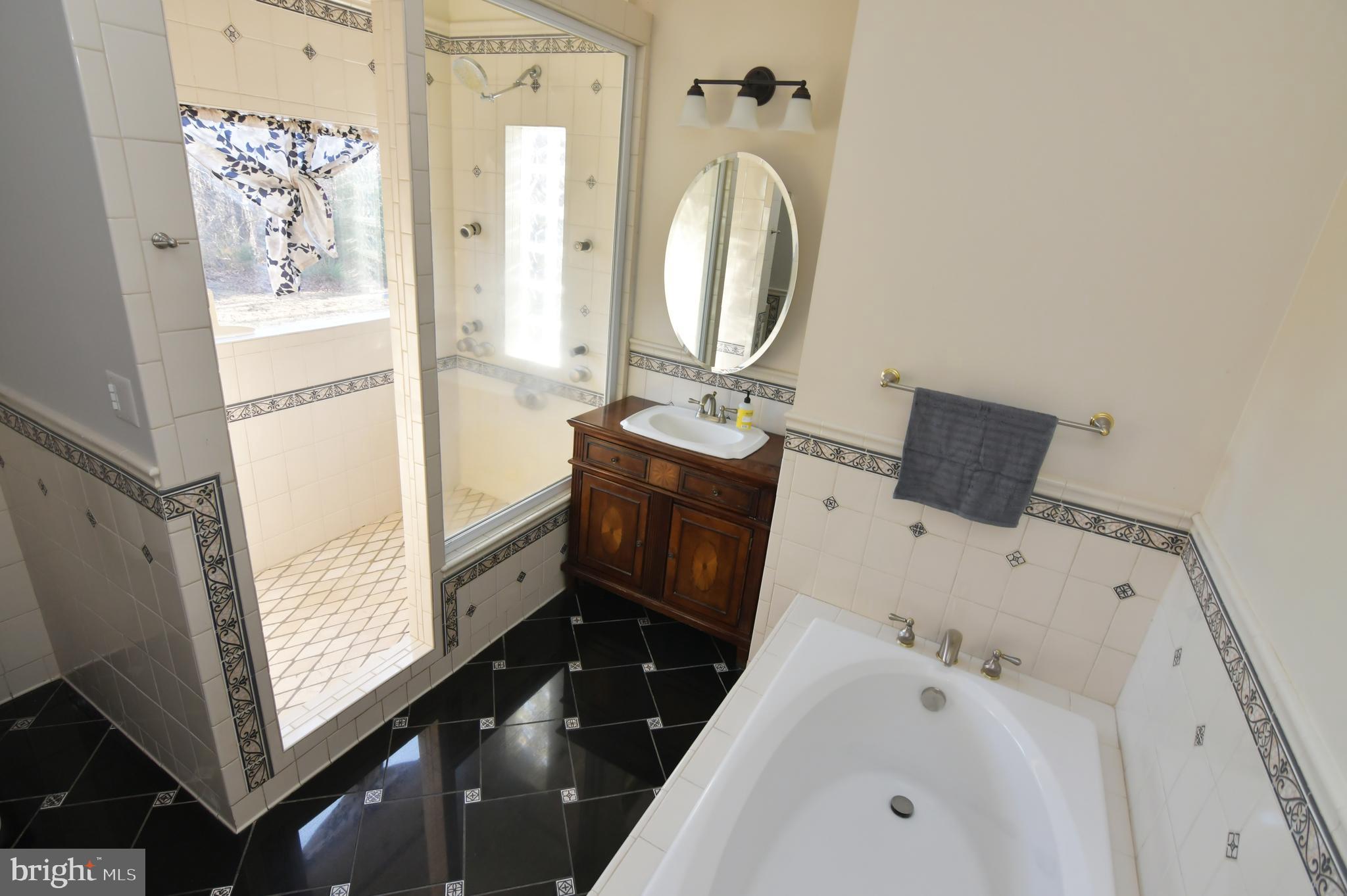 RIVER RIDGE ON THE SHENANDOAH - Residential