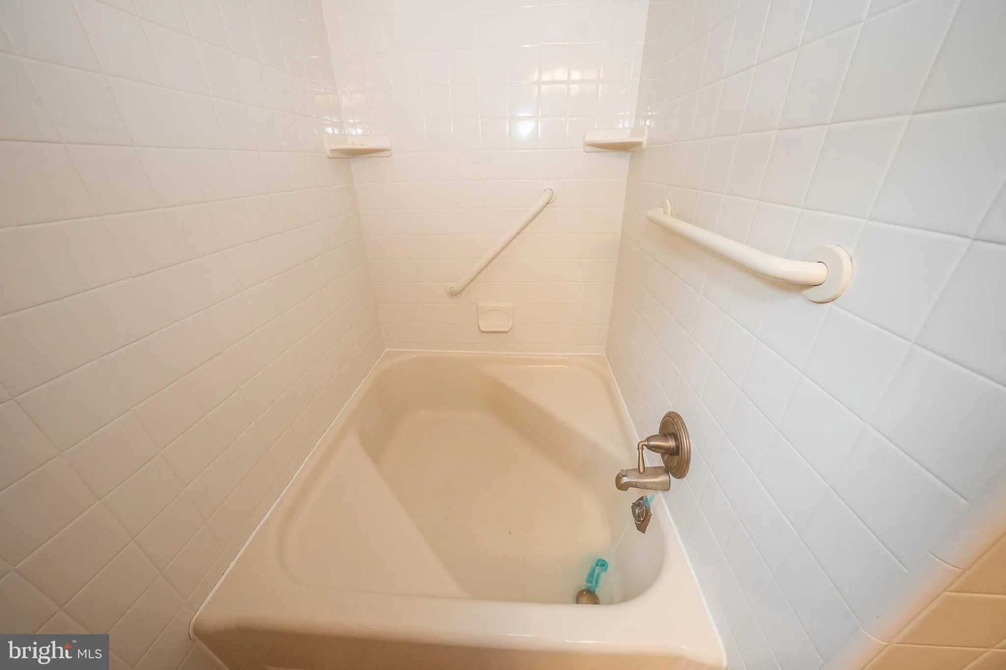 West Chester, Pennsylvania 19380, United States, 3 Bedrooms Bedrooms, ,2 BathroomsBathrooms,Residential,Pending,130015