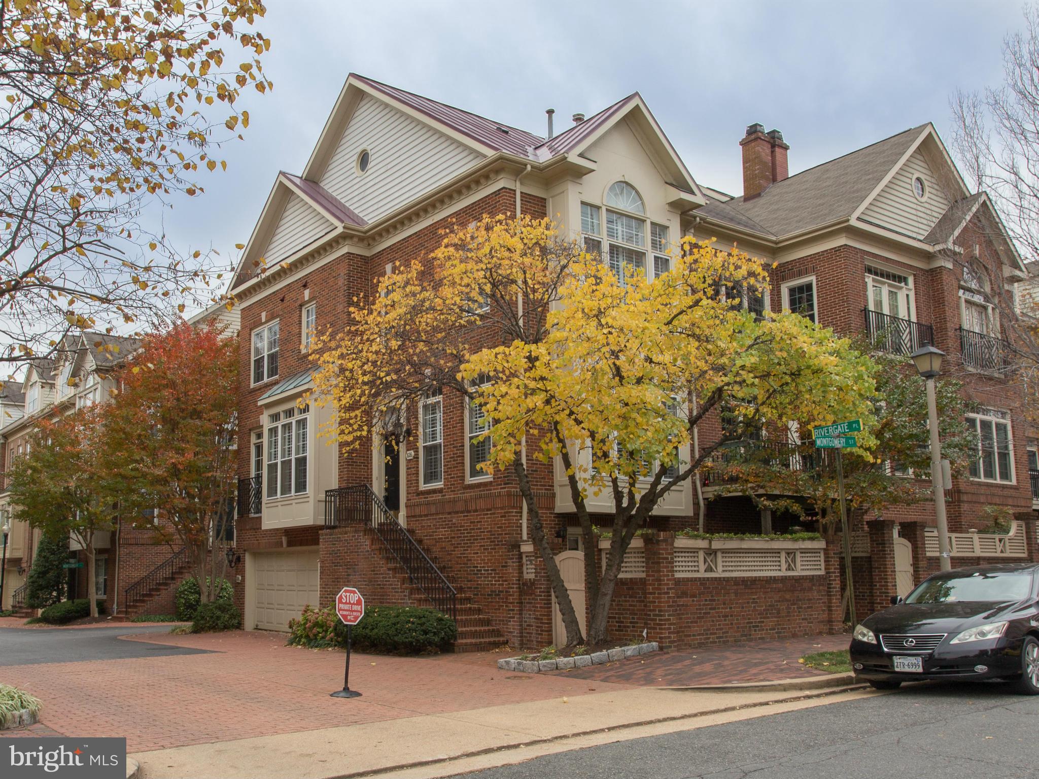 Live next to the Potomac with river views**End unit town home with 2 car garage in the sought after waterfront community of Rivergate in North Old Town**Tastefully renovated**Whole house has custom designer paint **Finished lower level family room/study with walkout to a walled patio** hardwood on main and upper level, Taj marble 24x 24 floors** kitchen w granite counters, Viking , Bosch, GE Profile appliances, cathedral ceiling in MBR** Walk to Tidal Lock & Oronoco park and enjoy Capitol views from riverfront**Desirable location steps to the waterfront park, Potomac River, jogging/cycling trail, dog park and to the shops and restaurants of King St,**close to metro, pentagon