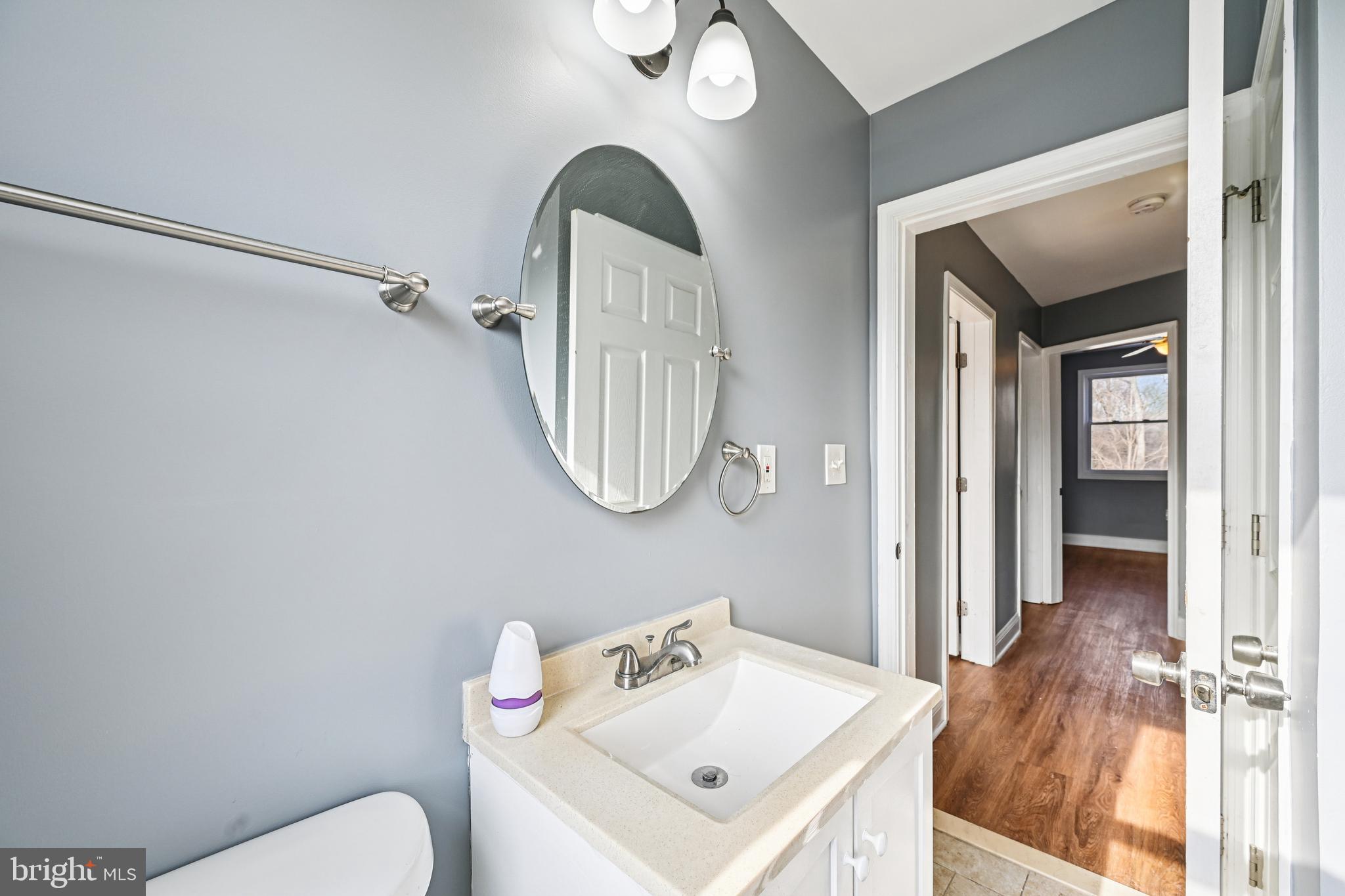 TEN HILLS - Residential