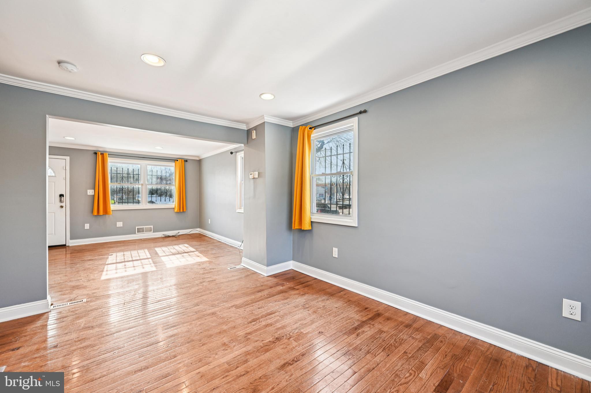 TEN HILLS - Residential