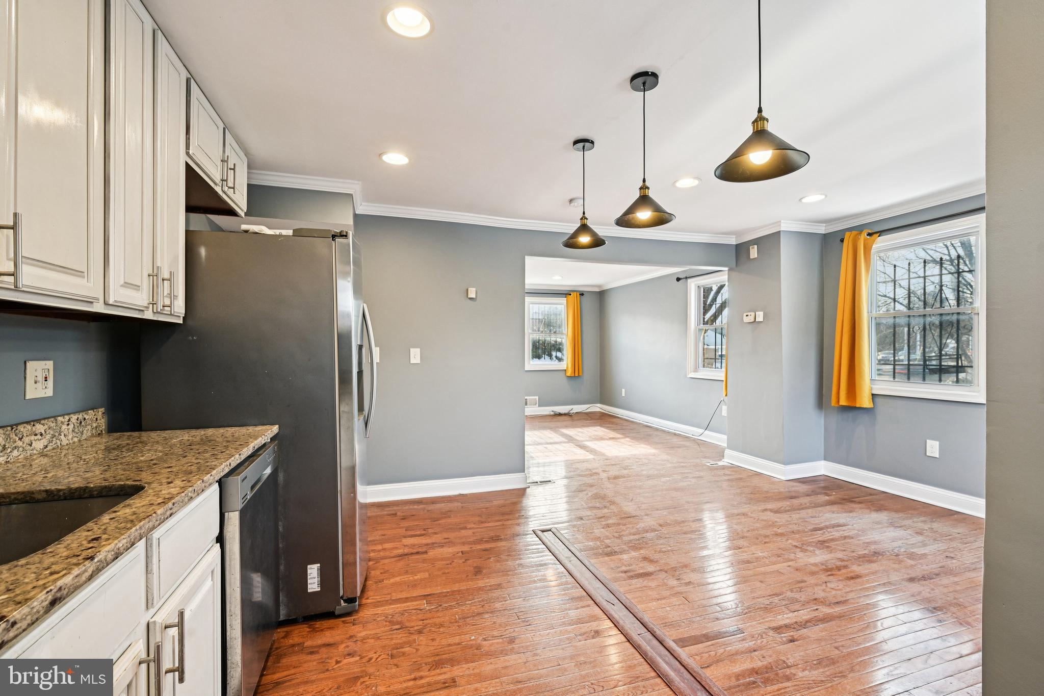 TEN HILLS - Residential