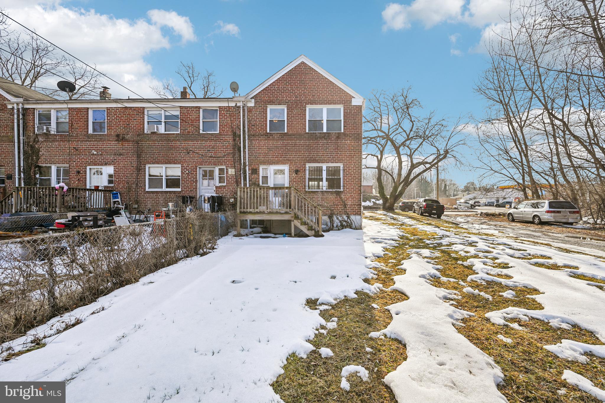 TEN HILLS - Residential