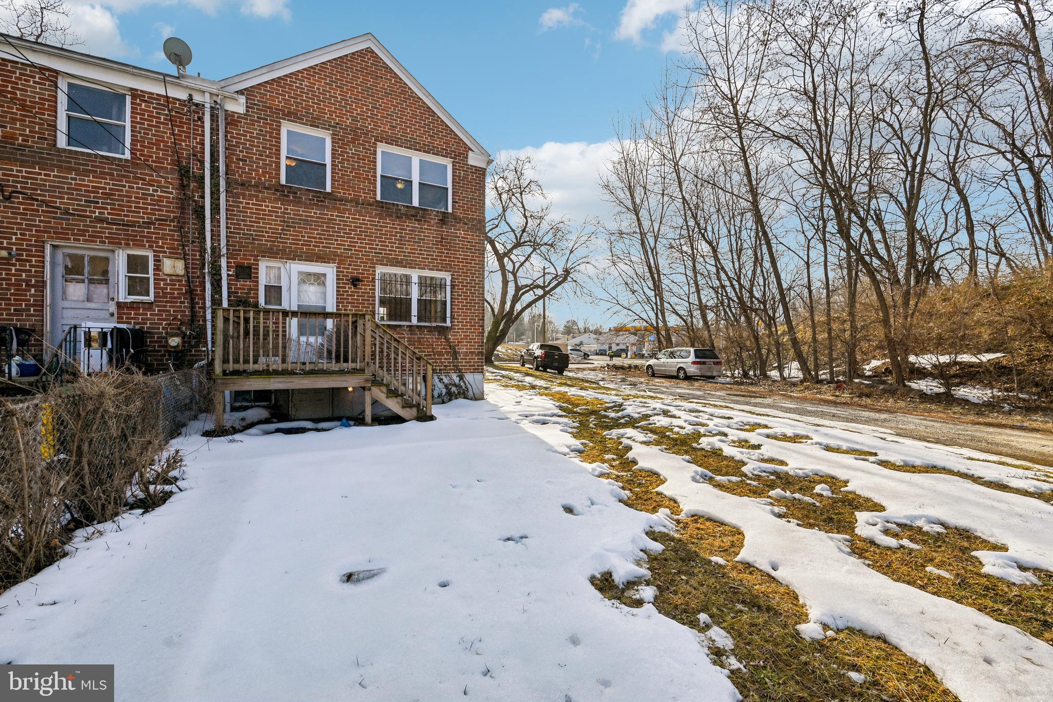 TEN HILLS - Residential