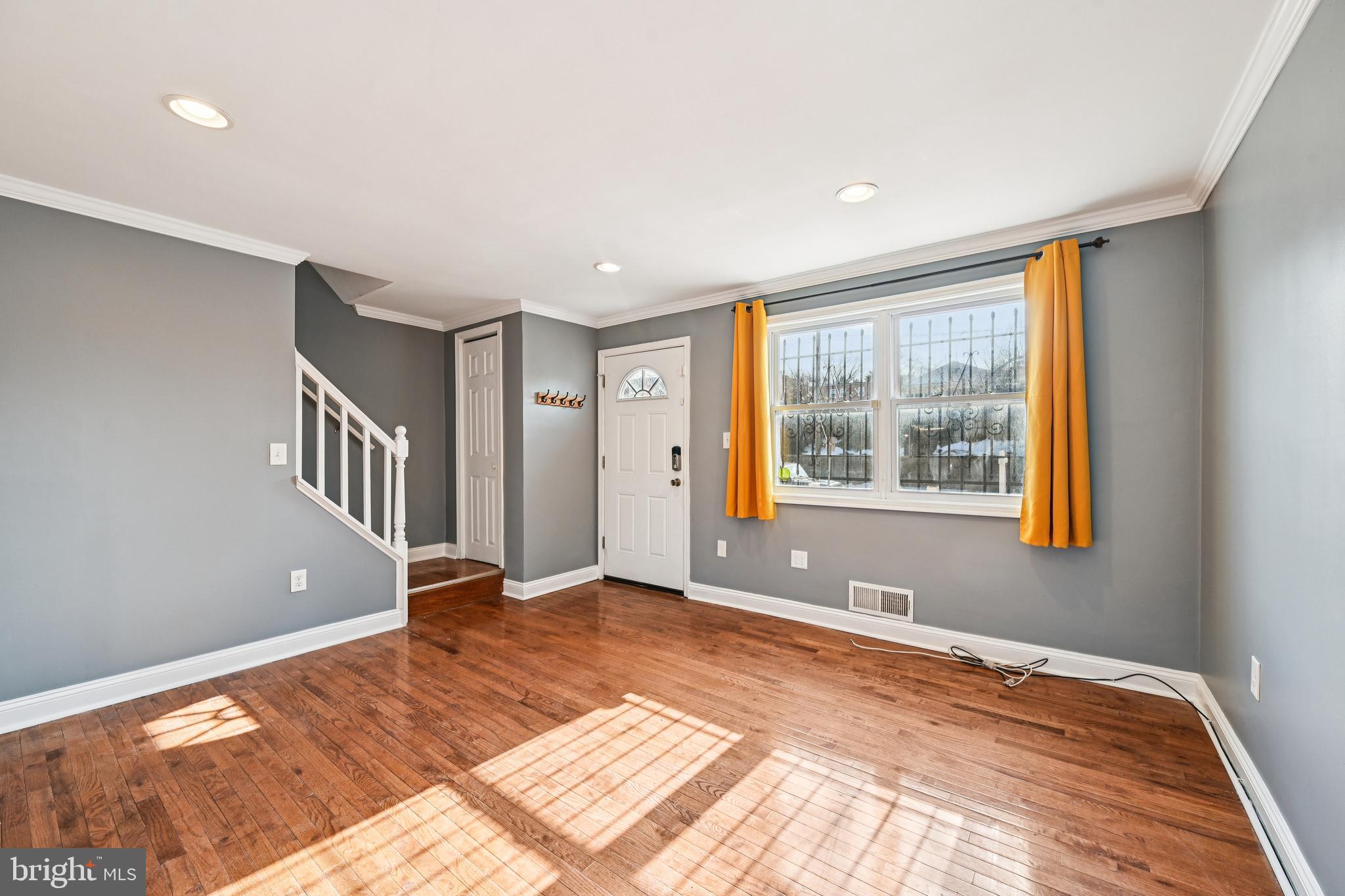 TEN HILLS - Residential