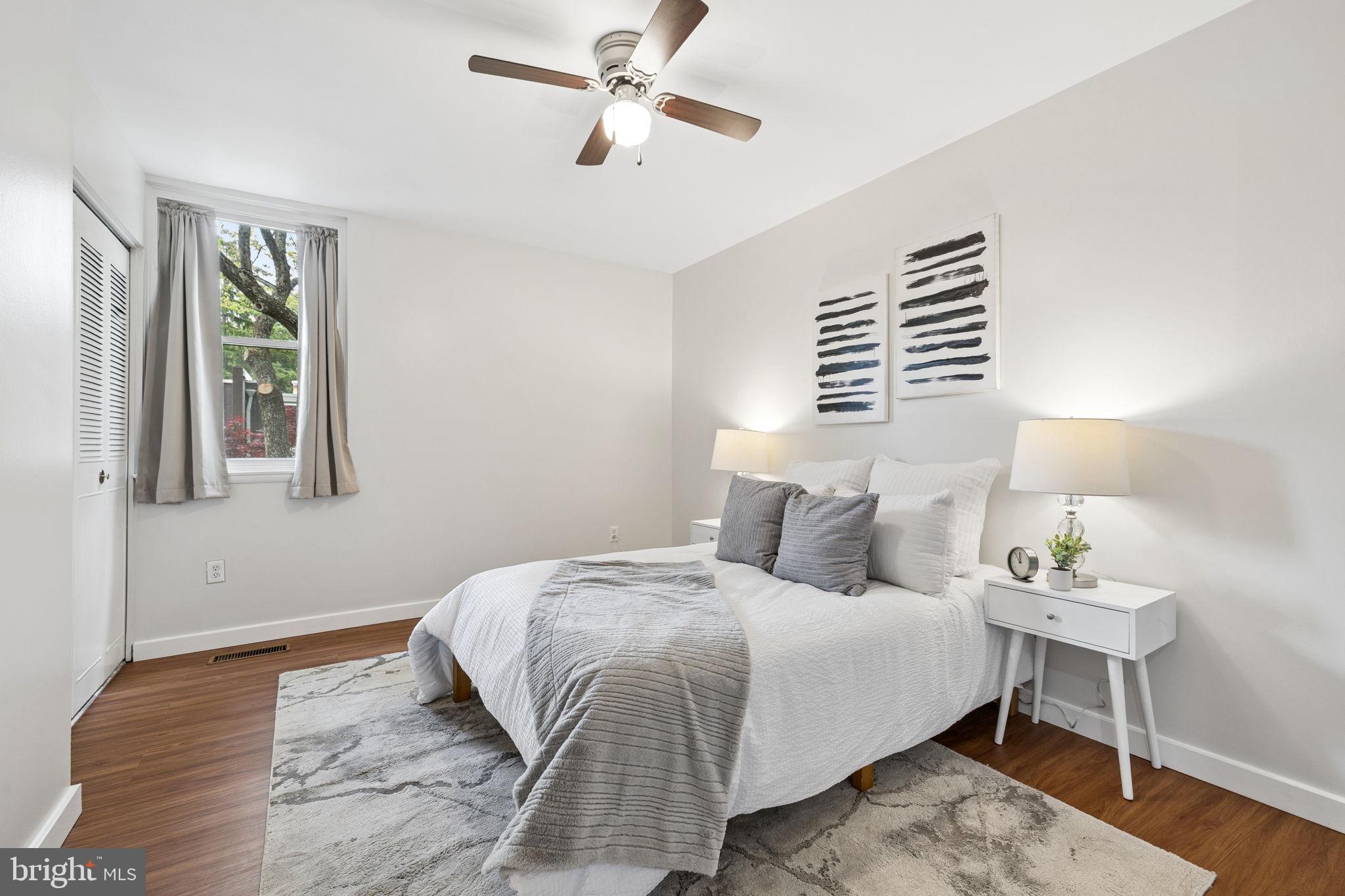 RESTON - Residential
