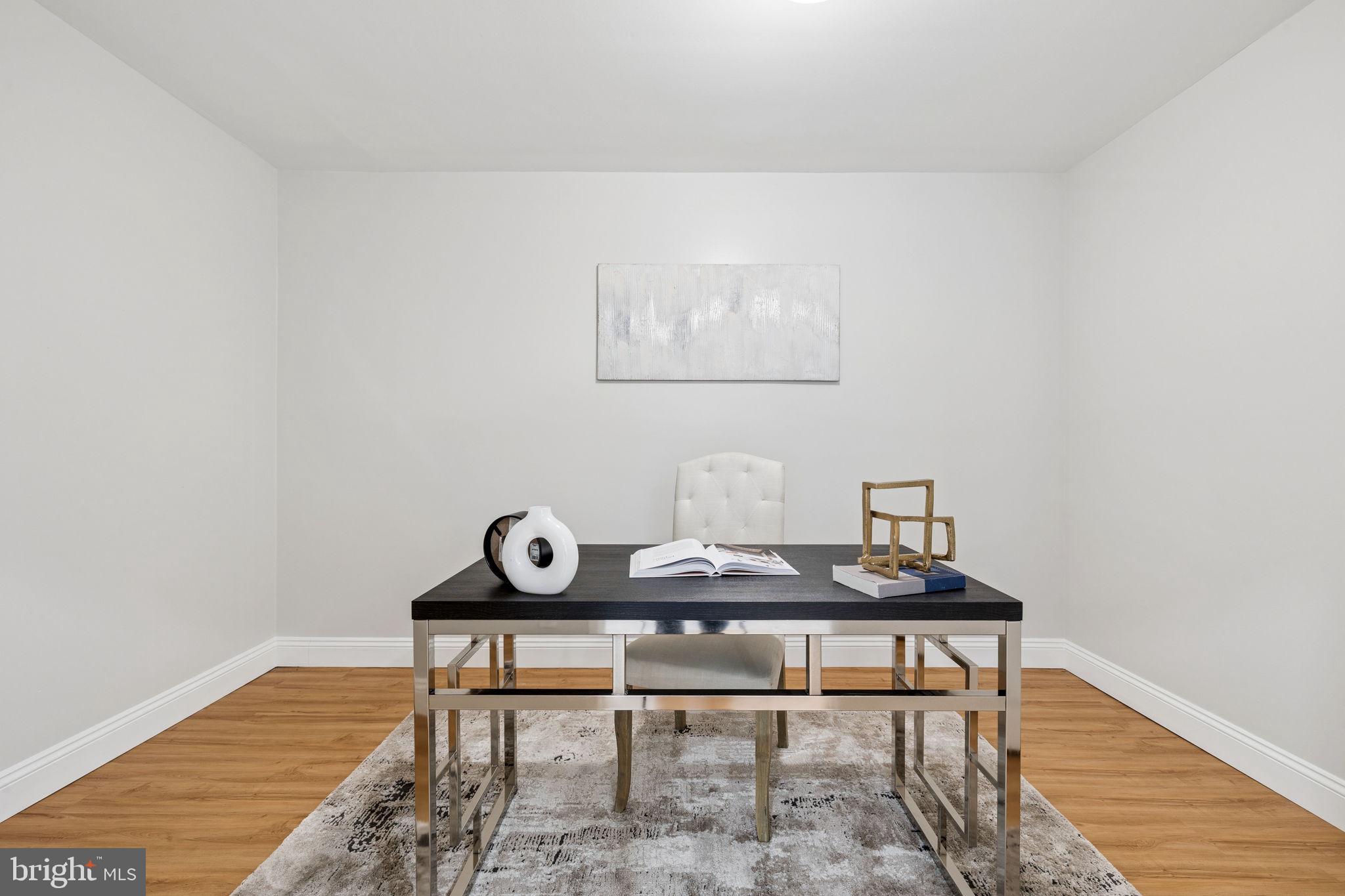 RESTON - Residential
