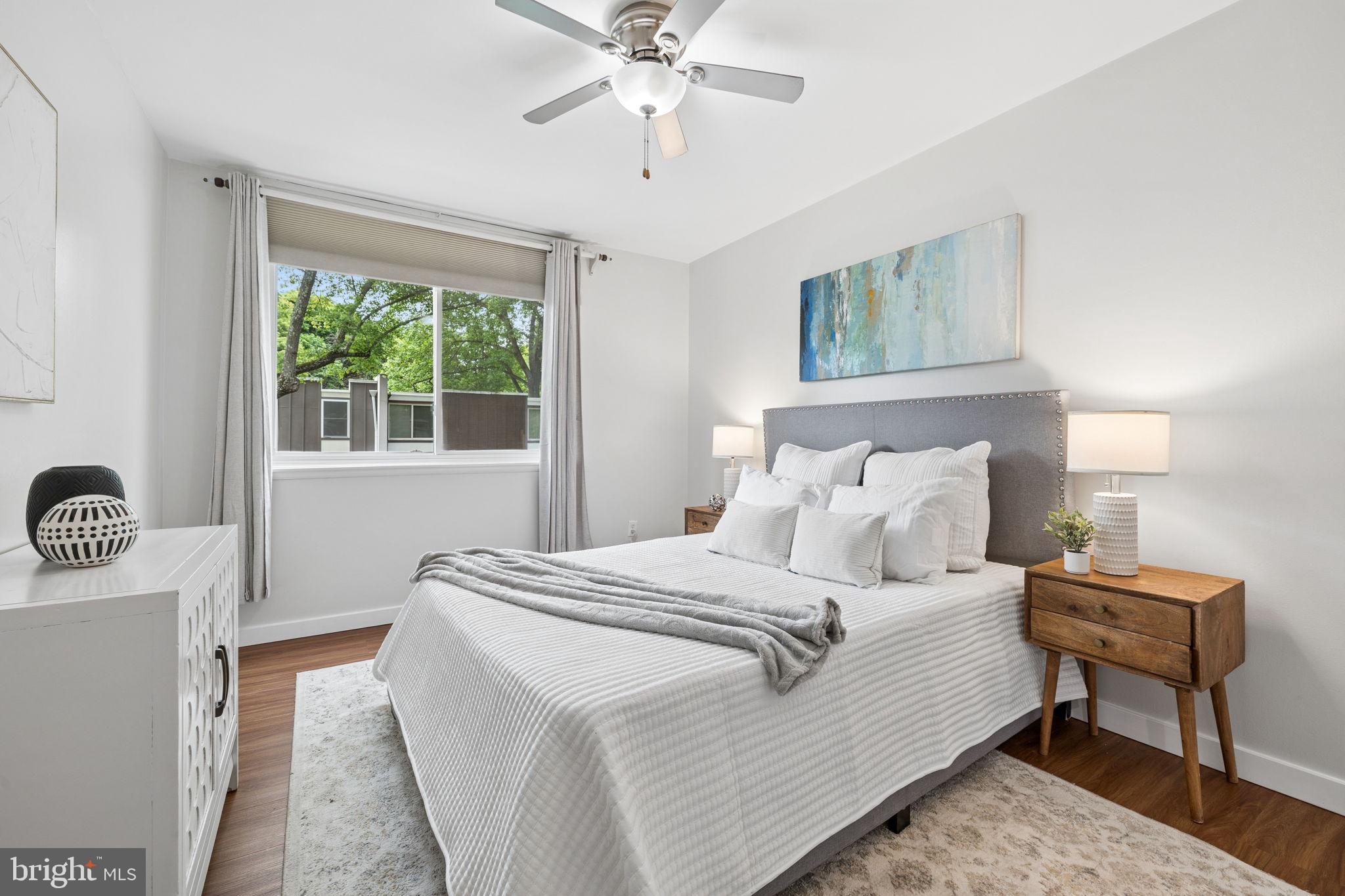 RESTON - Residential
