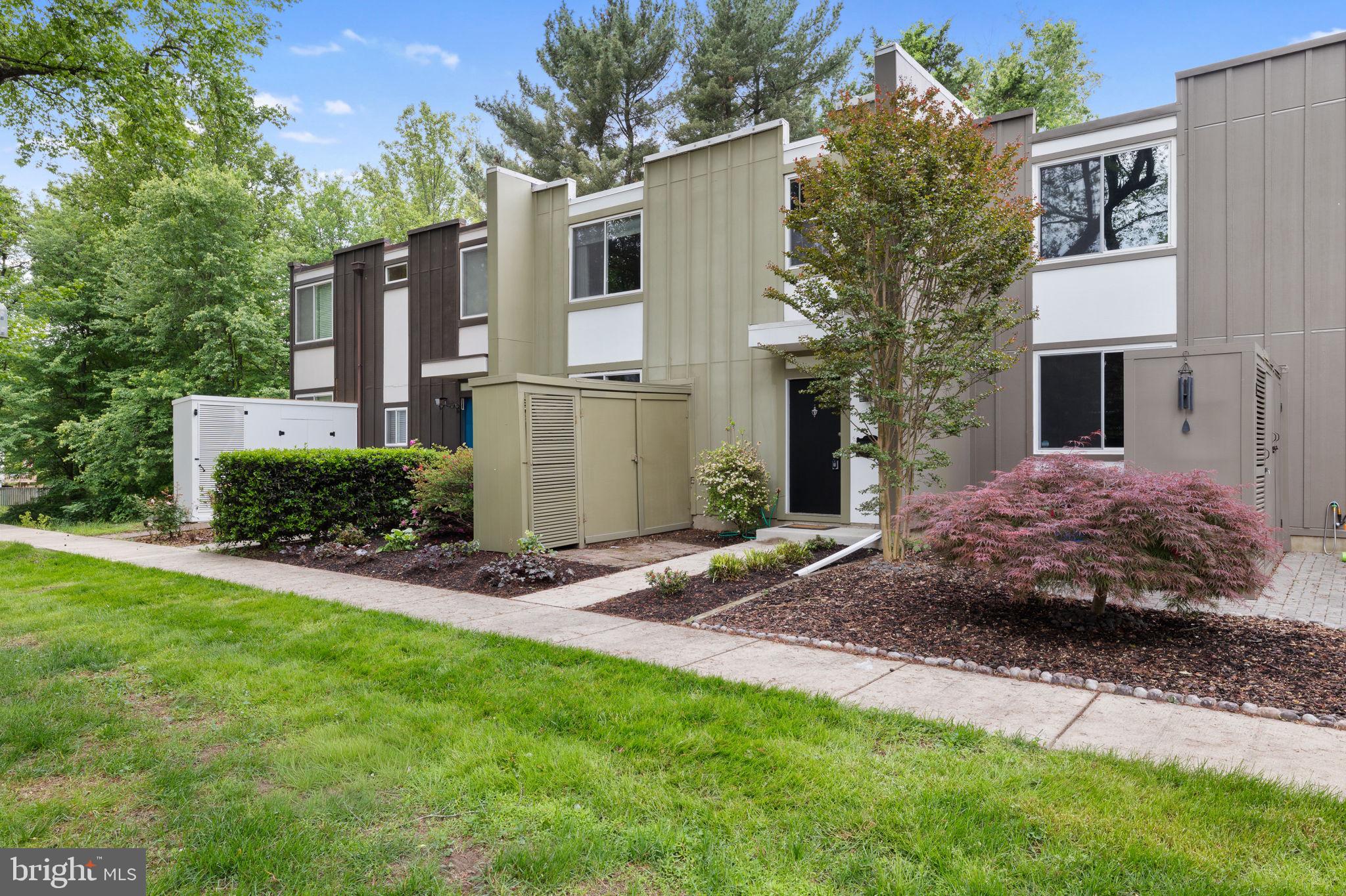 11172 FOREST EDGE DRIVE