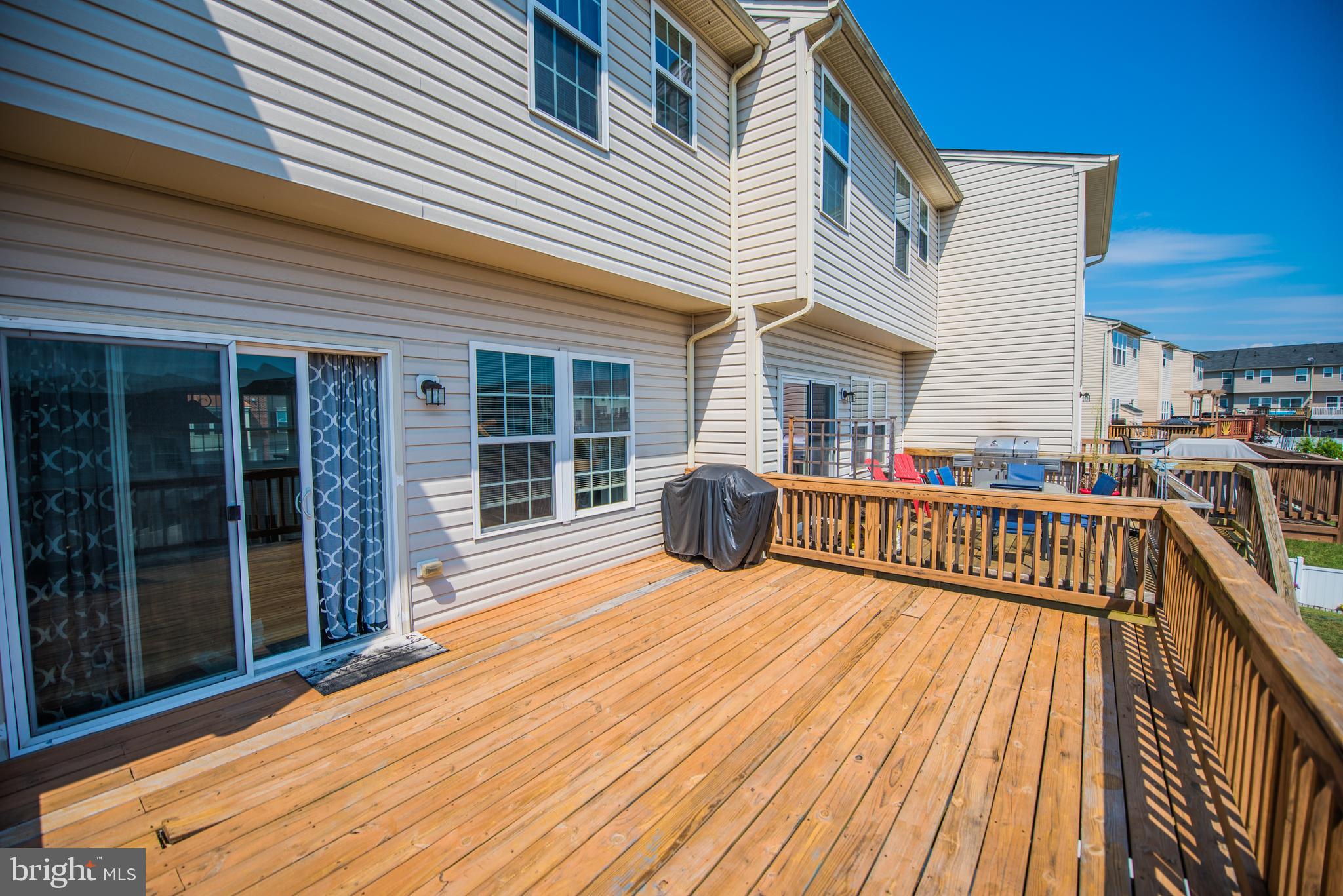 BROOKFIELD - Residential