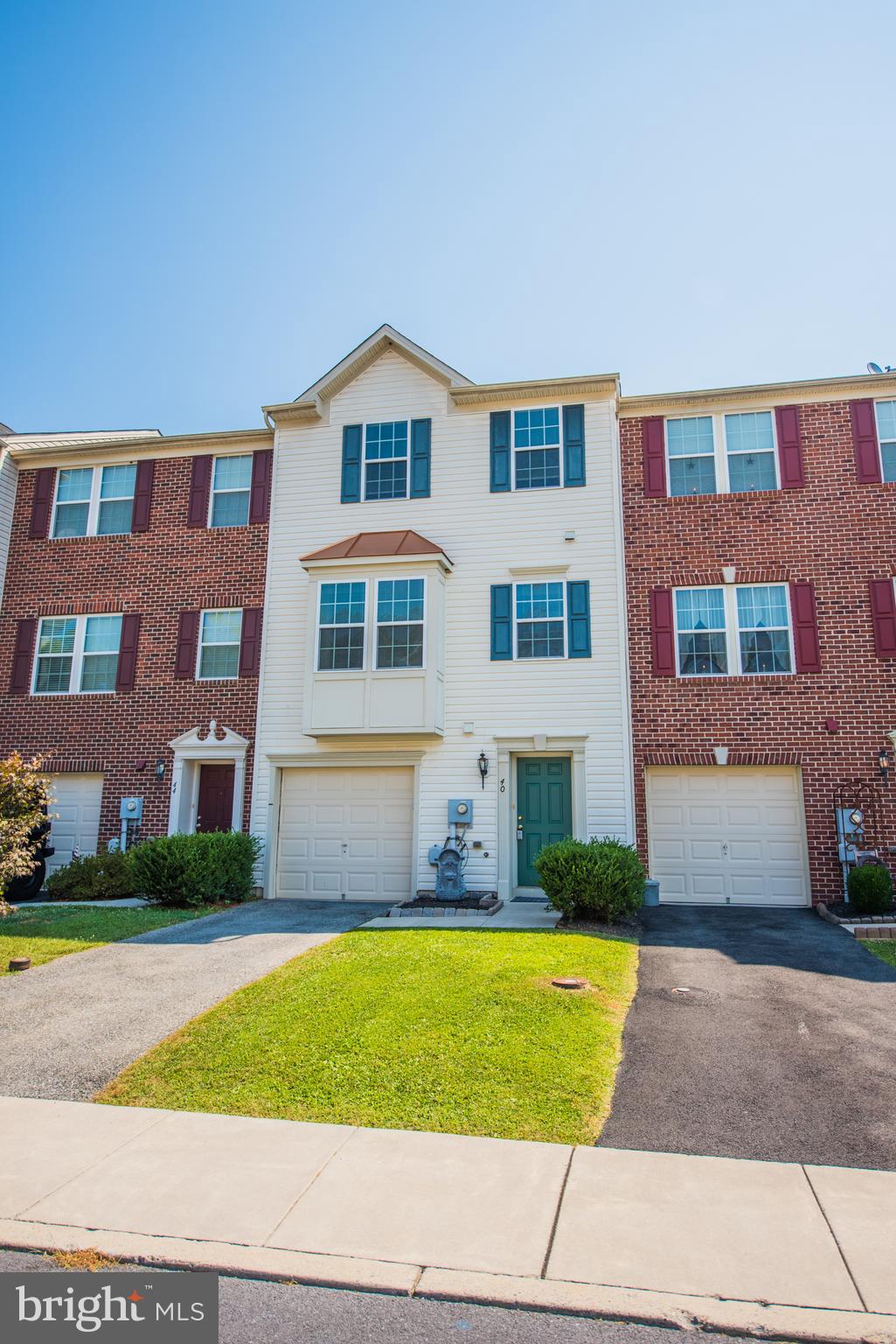 BROOKFIELD - Residential