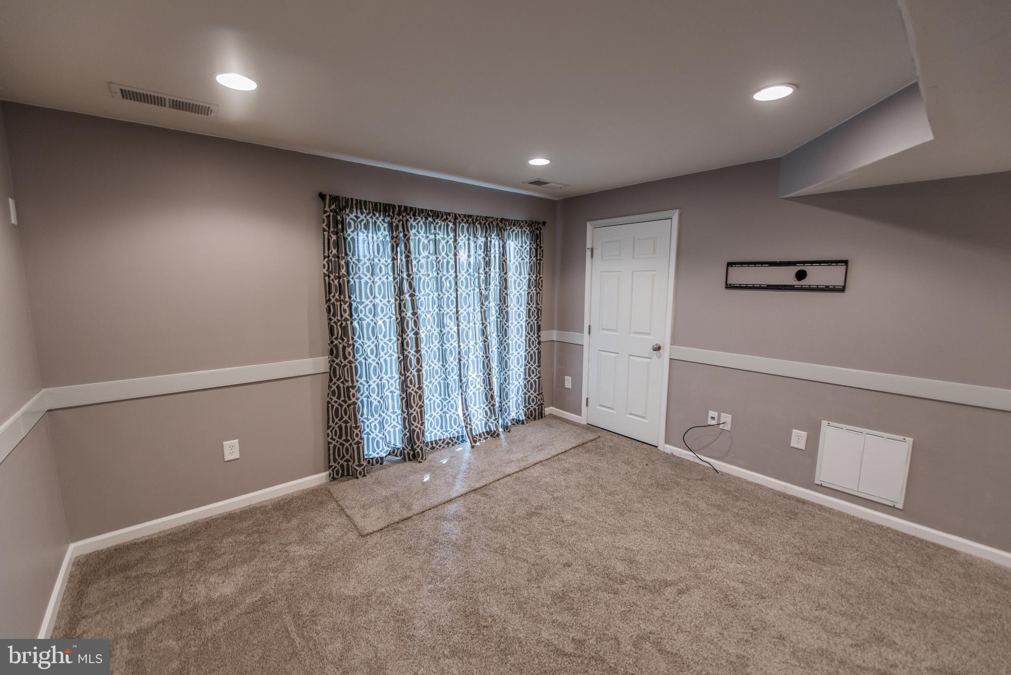 BROOKFIELD - Residential