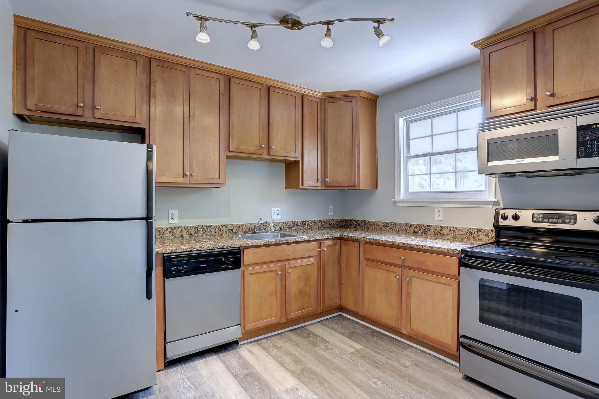 THE OAKS NORTH - Residential