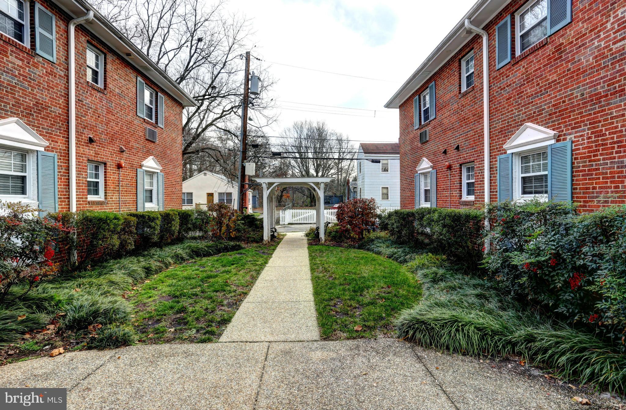 THE OAKS NORTH - Residential