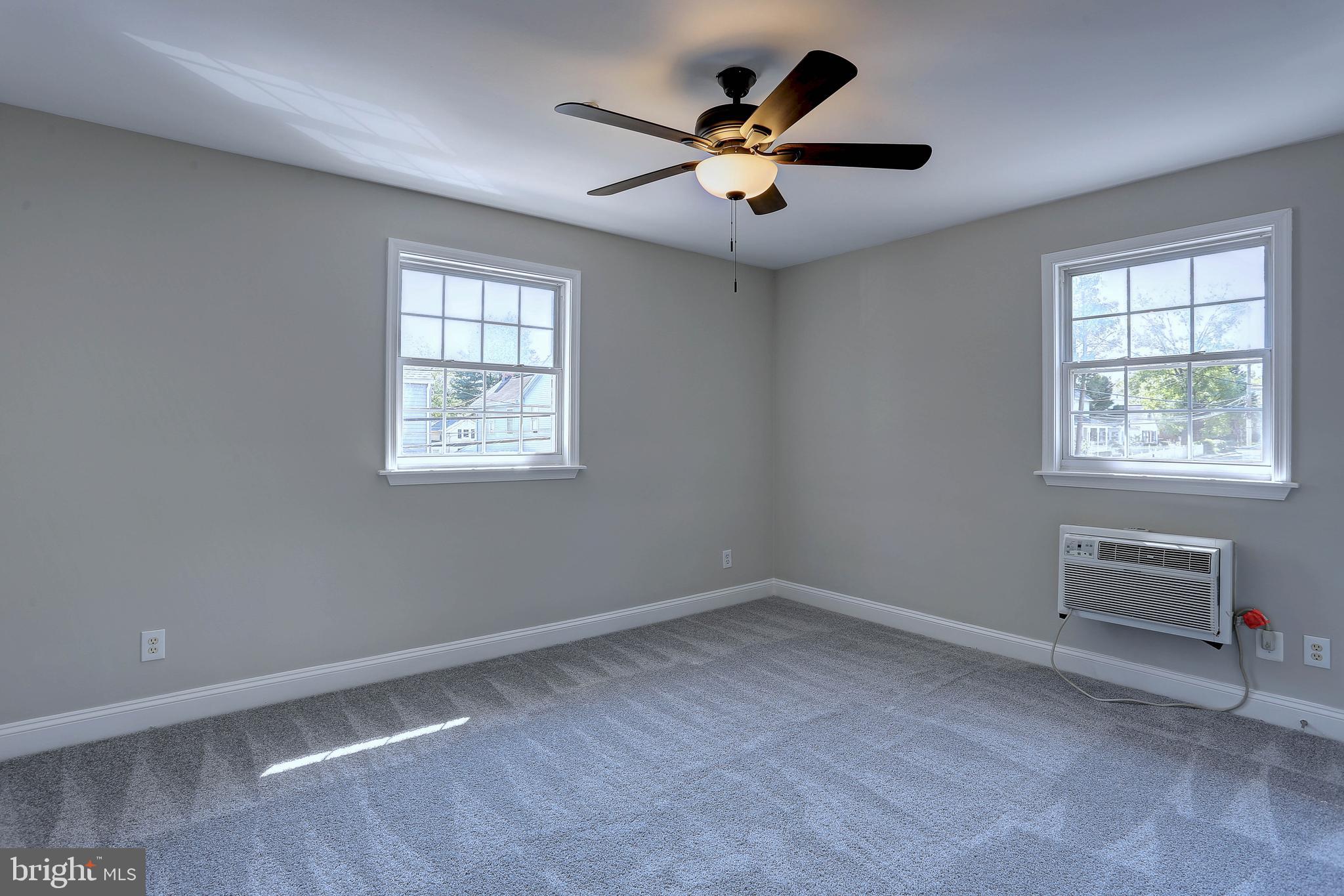 THE OAKS NORTH - Residential