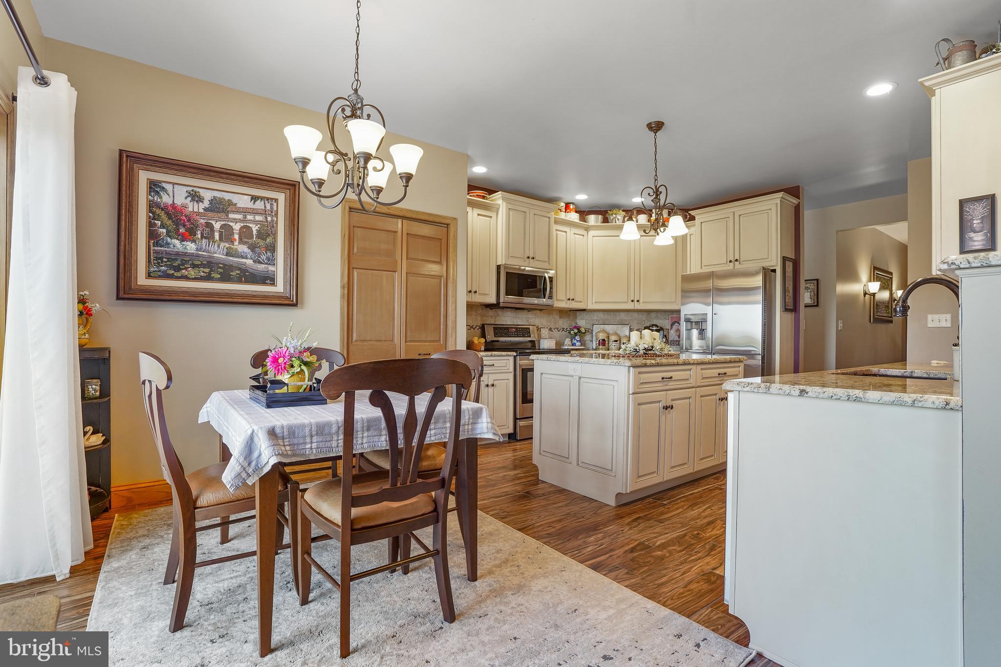 FOOTHILLS OF KENSINGTON - Residential