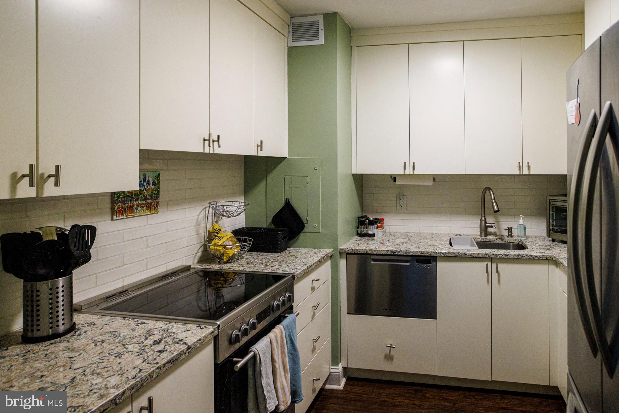 RITTENHOUSE SQUARE - Residential