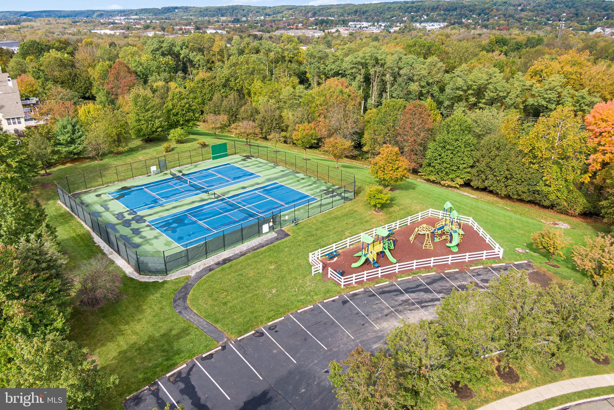 WHITELAND WOODS - Residential