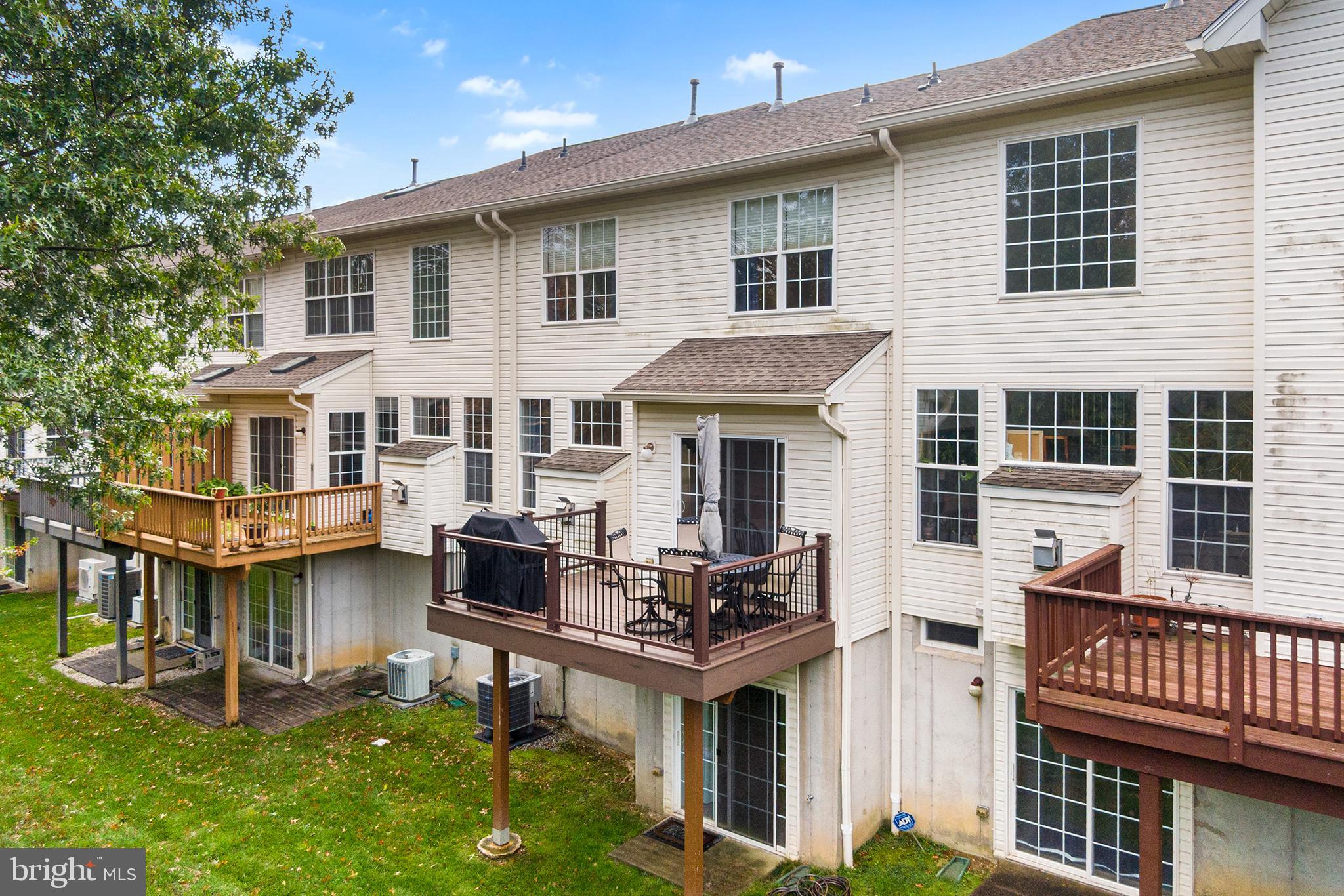 WHITELAND WOODS - Residential