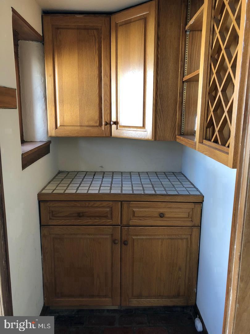 GLADWYNE - Residential Lease