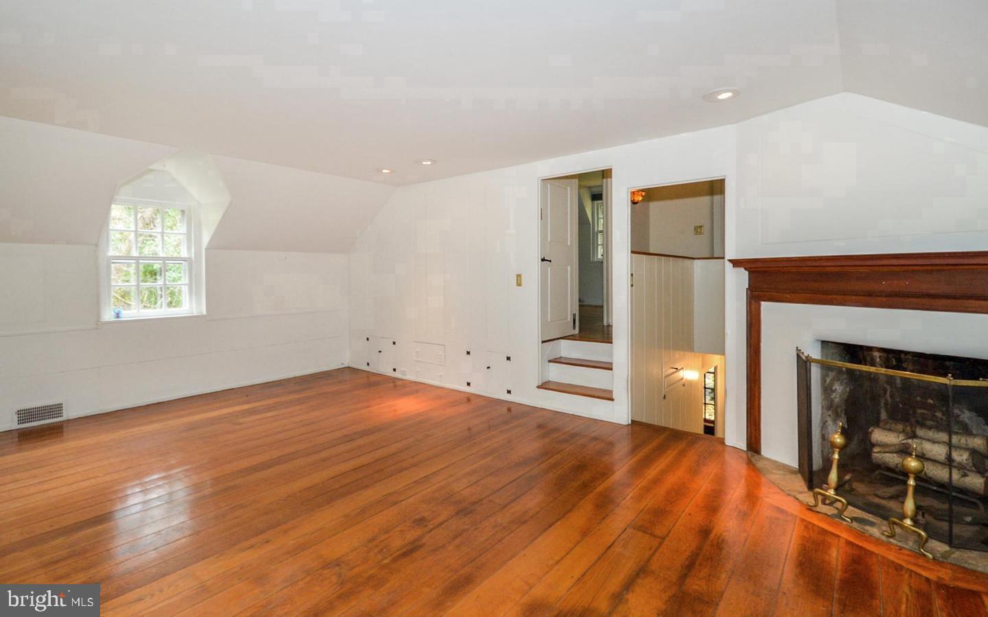 GLADWYNE - Residential Lease